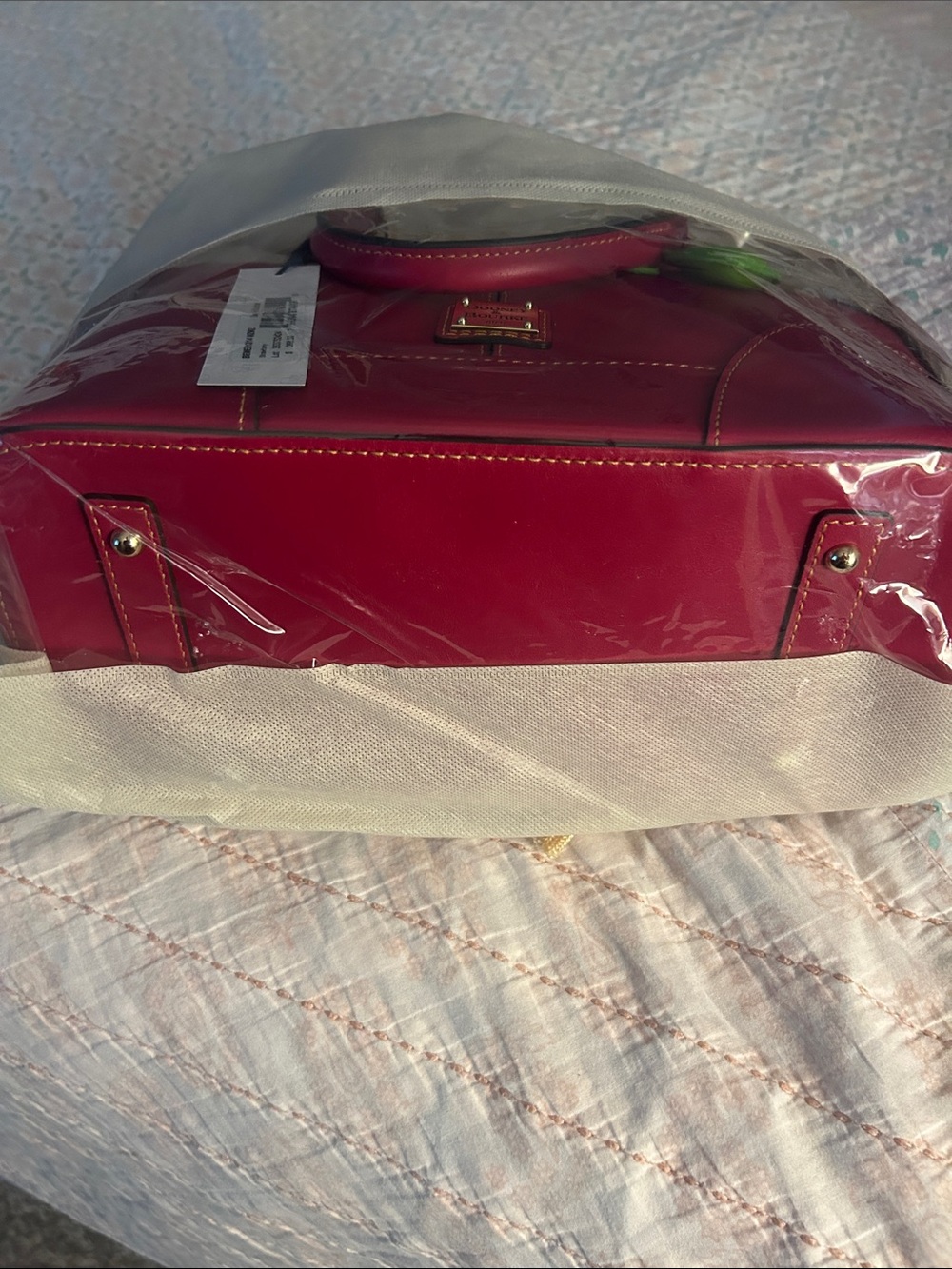Dooney & Bourke Belmar leather Domed Satchel in Strawberry, excellent preowned - Picture 11 of 11